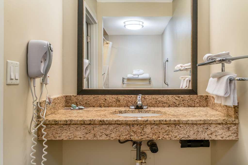Best Western Of Hartland - photo 20