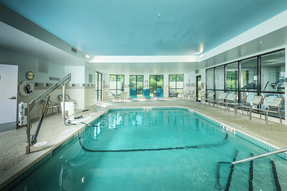 Courtyard by Marriott Bangor - photo 9