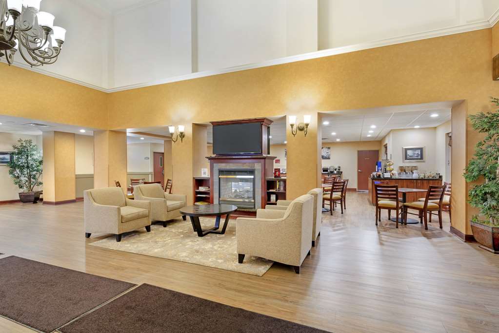 Best Western Plus Victor Inn & Suites - photo 41