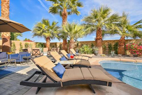 Unique Twin Homes Perfect for Large Groups — 4-Star Luxury Hotel in Indio, United States