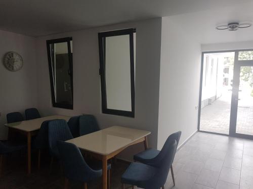 Hotel S 326