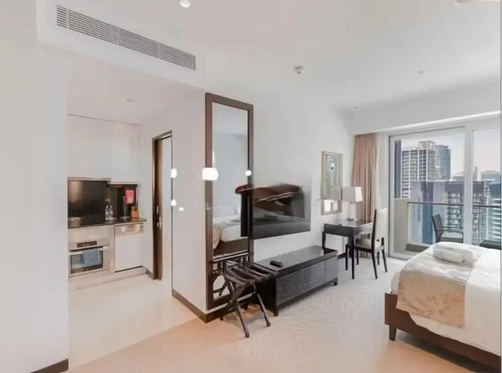 Posh 1BR at The Address Residences Dubai Marina by Deluxe Holiday Homes — 4-Star Luxury Hotel in Dubai, United Arab Emirates
