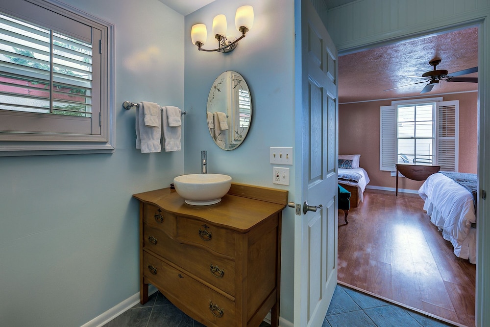 Carlisle Garden Suites - photo 55