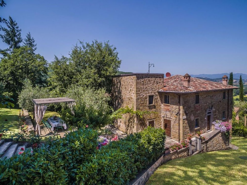 Torre Del Cielo — hotel in Monterchi