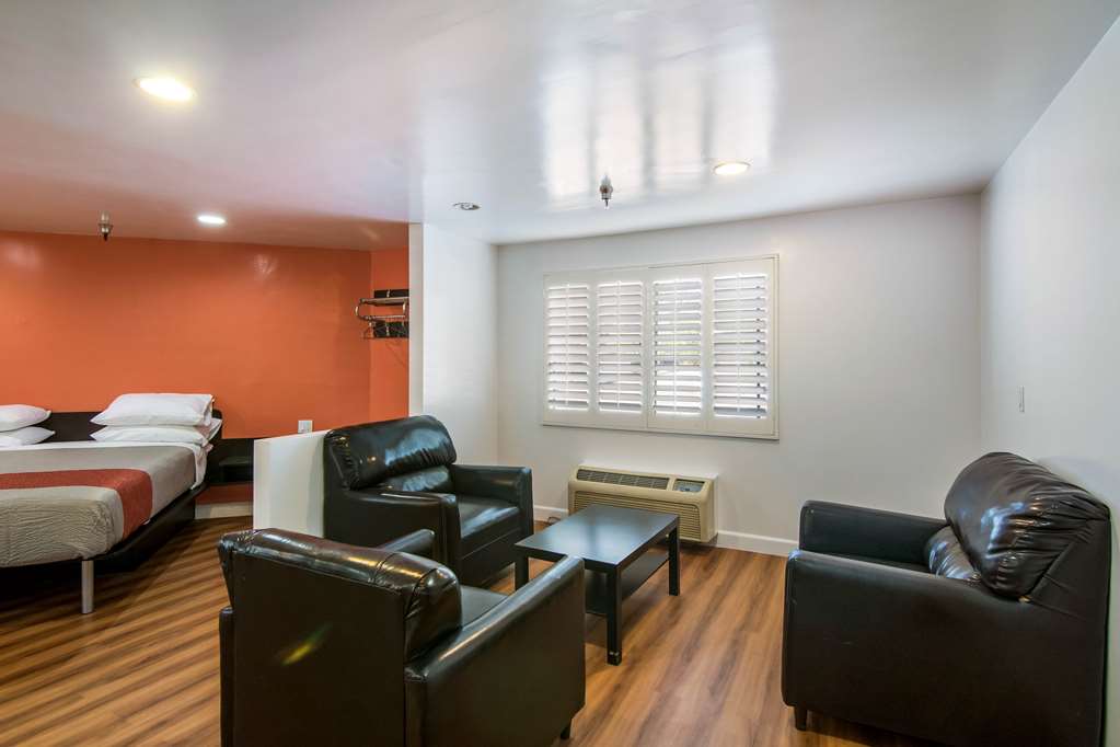 Motel 6 Monterey Park CA - photo 20