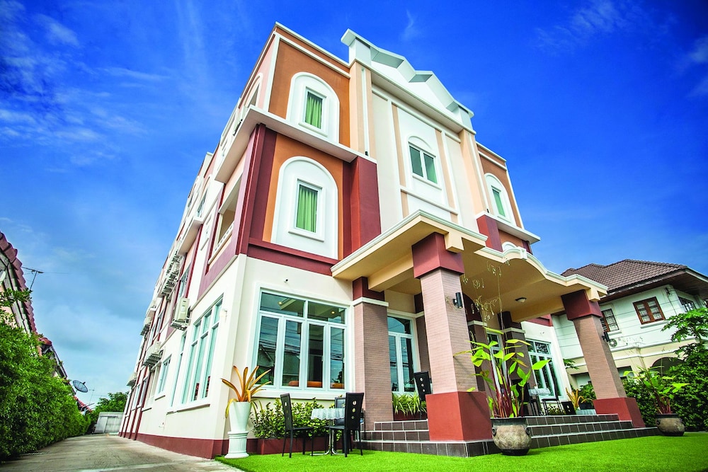 Excella Hotel in Ubon Ratchathani, Thailand