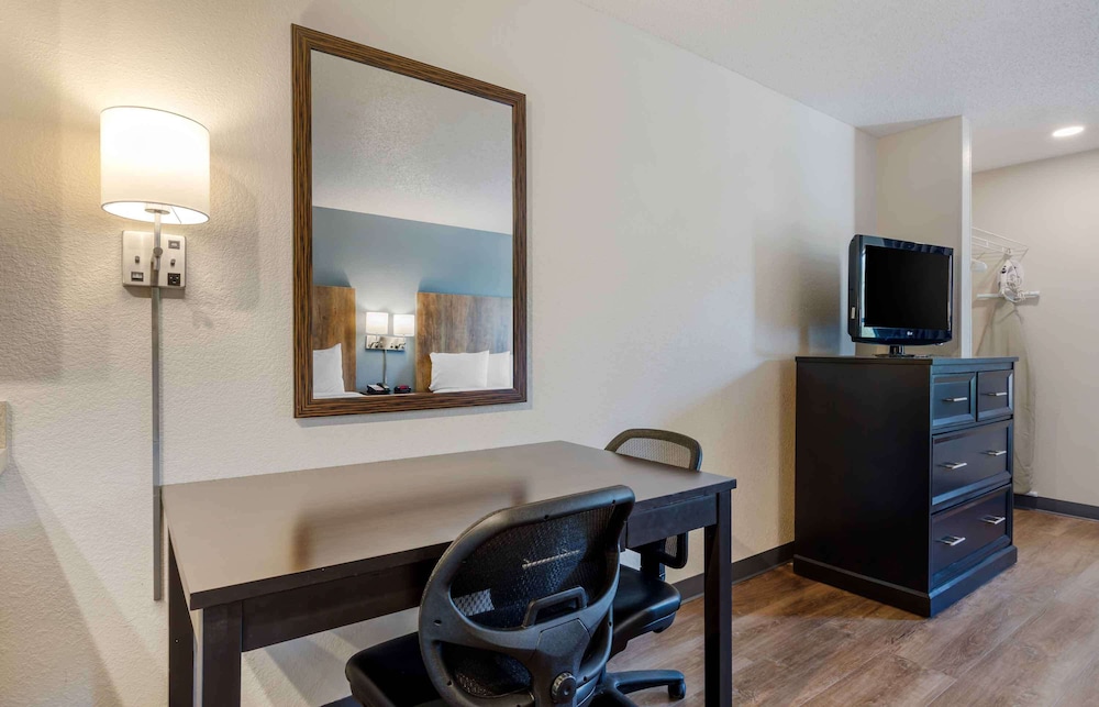Extended Stay America Select Suites Charlotte Tyvola Rd. - photo 13