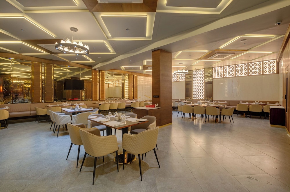 Hotel Diamond 26 — Surat — photo 5