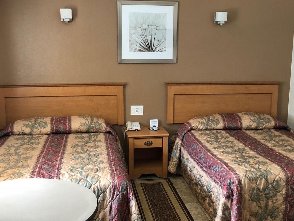 Topper Motel - photo 12