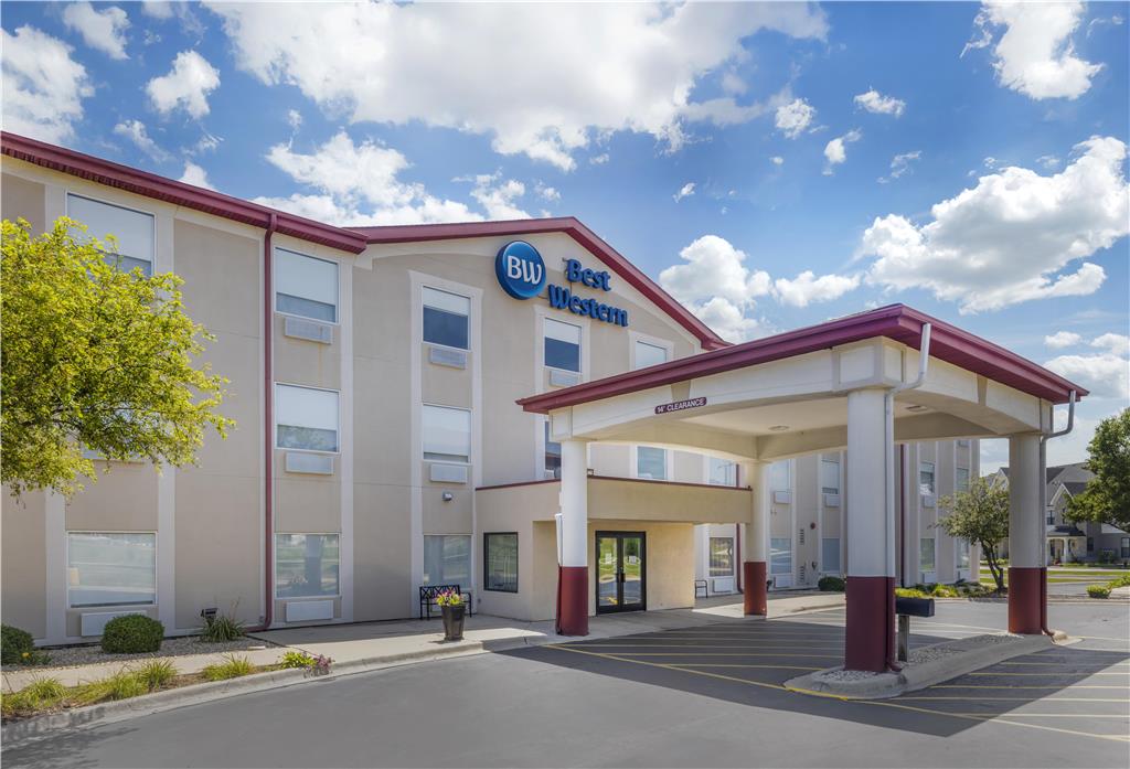 Best Western Joliet Inn & Suites in Joliet, United States