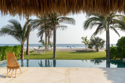 Casa Yaa La Flia Beachfront Luxury — 4-Star Luxury Hotel in Puerto Escondido, Mexico