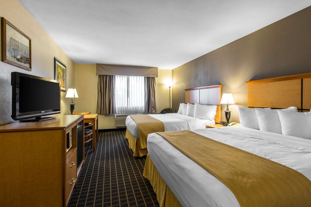 Quality Inn & Suites Silverthorne Copper Mountain - photo 9
