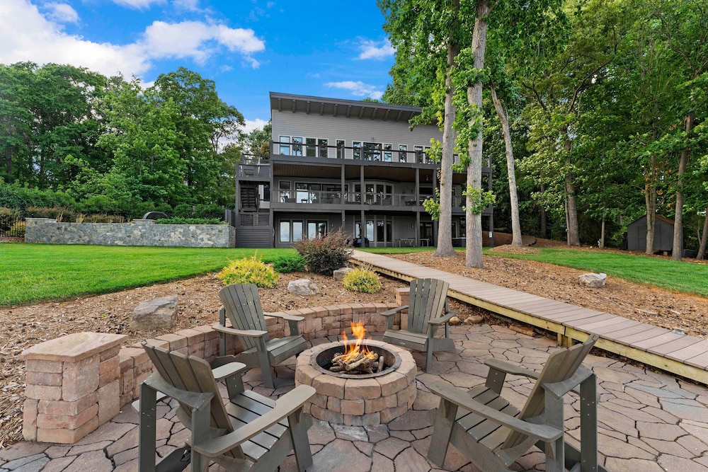 Lake Norman Getaway - photo 96