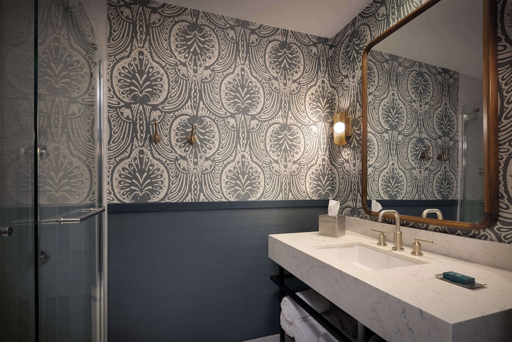 DoubleTree Suites by Hilton Hotel Lexington - photo 39