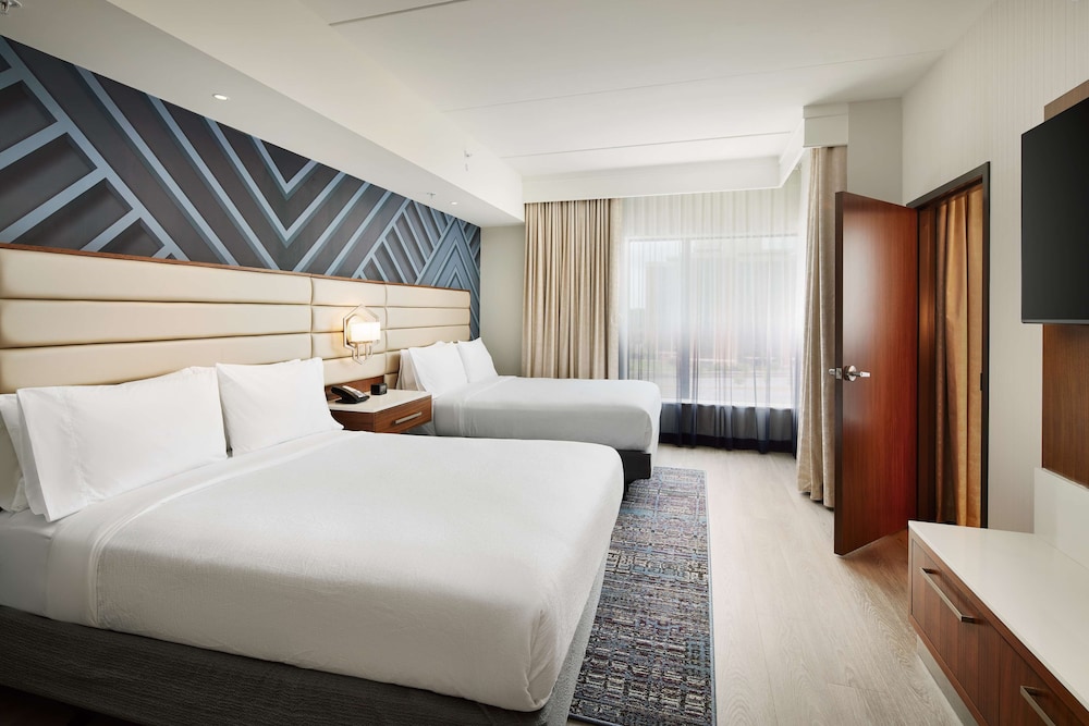 Embassy Suites by Hilton Atlanta Airport North - photo 7