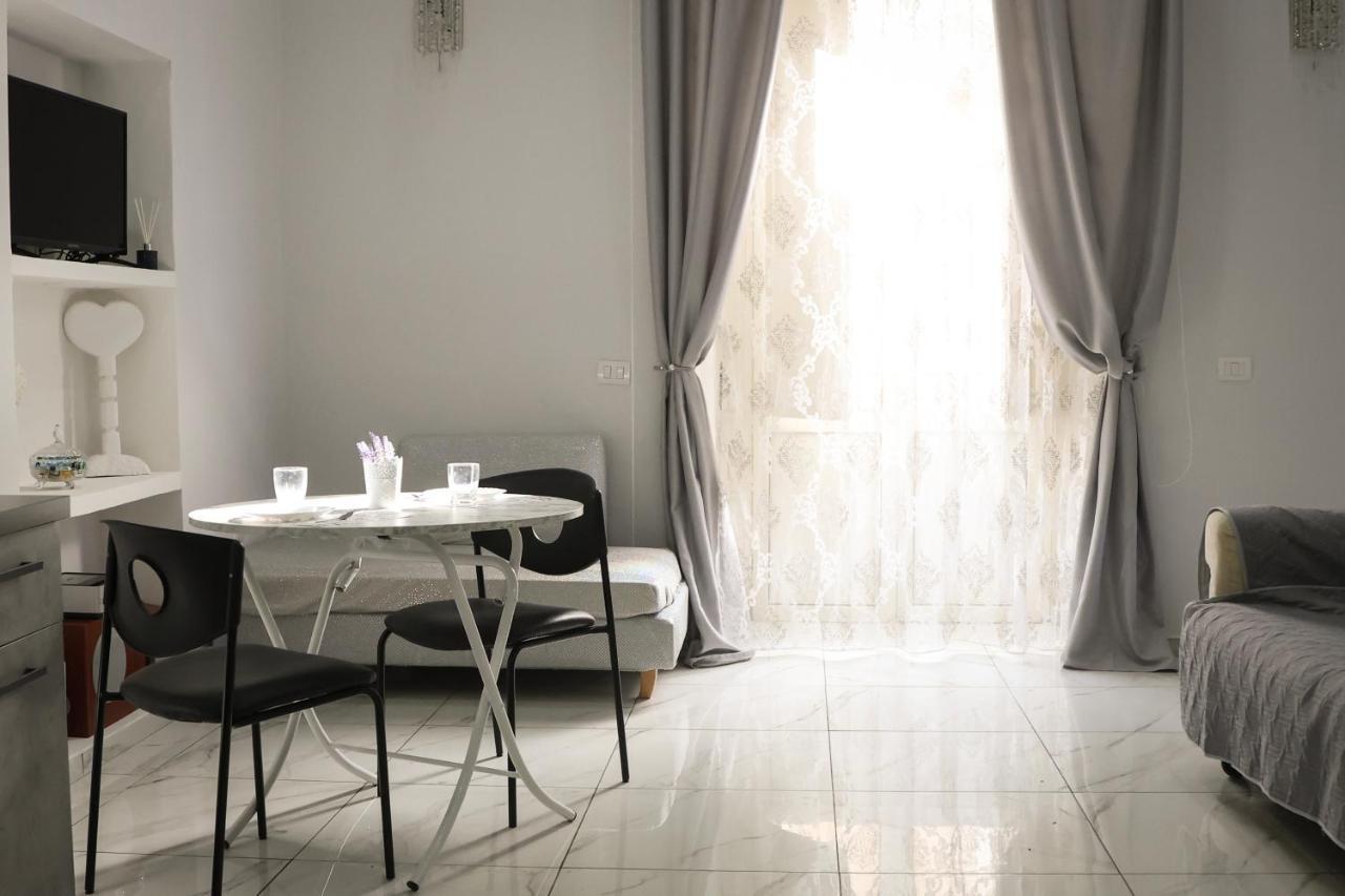 Modern by Sasy in the city centre — 4-Star Luxury Hotel in Naples, Italy