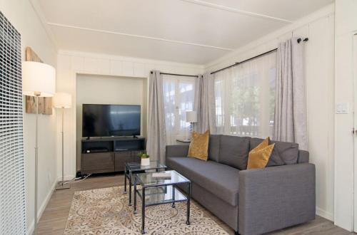 Mission Bay Cottage Bay View Patio Parking WasherDryer — 4-Star Luxury Hotel in San Diego, United States