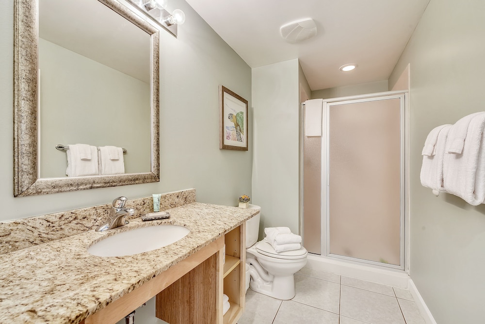 Splash Beach Resort by Book That Condo - photo 96