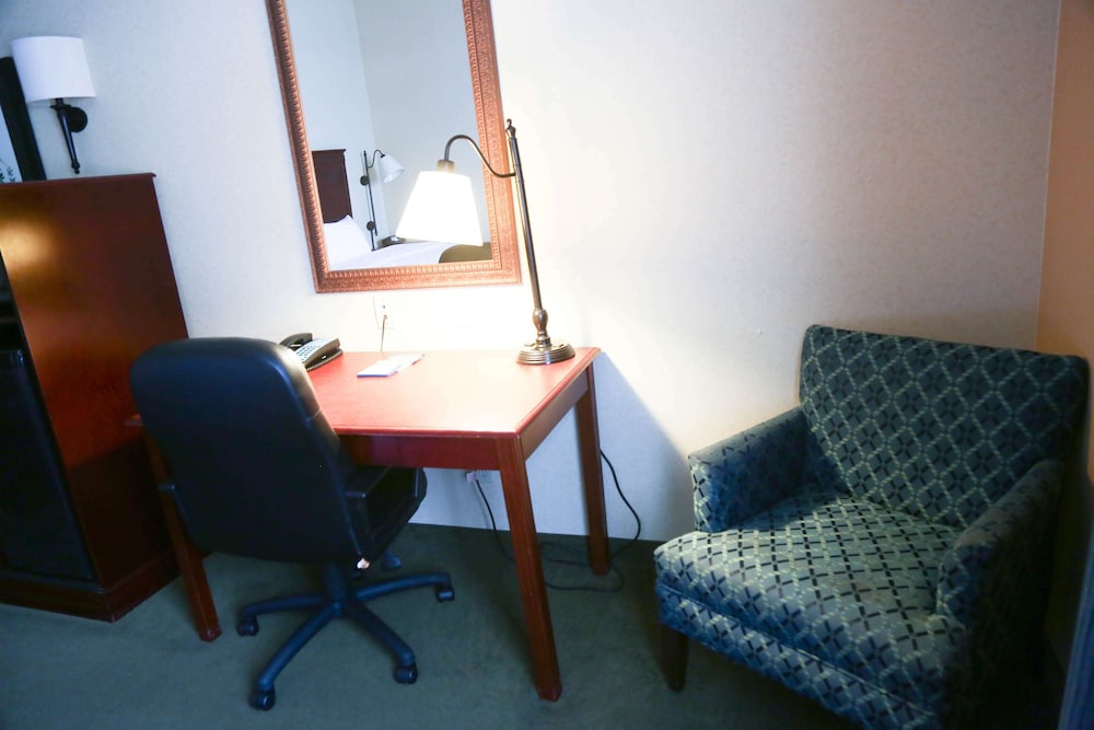 Hampton Inn Morehead - photo 10
