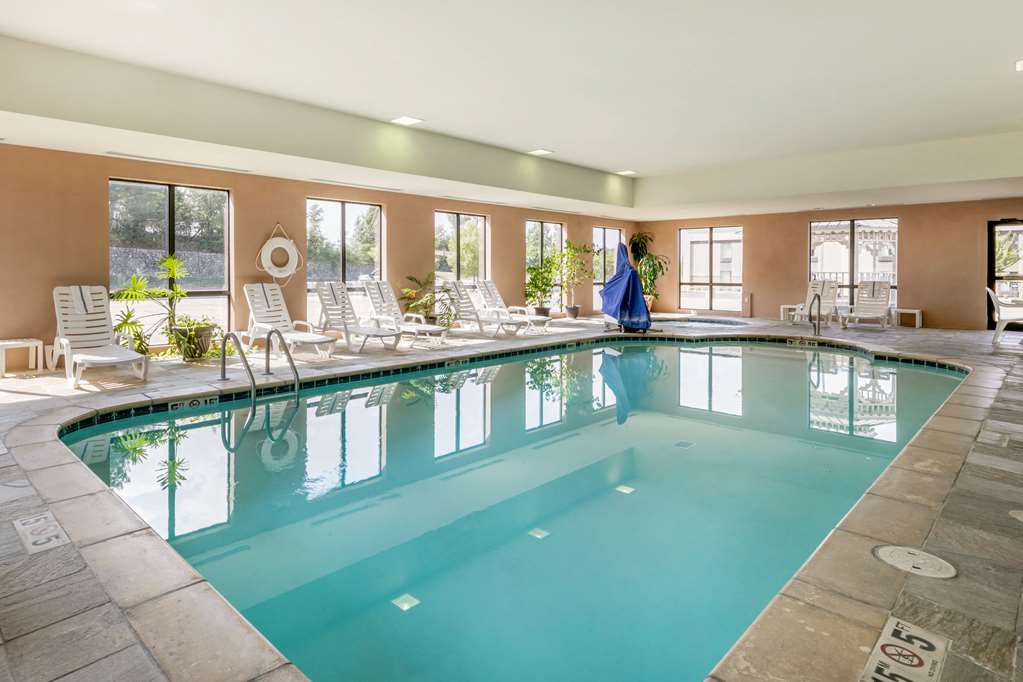 Comfort Suites Forrest City - photo 32