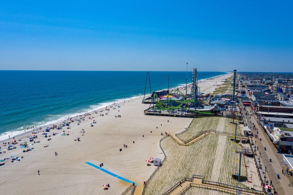 Boardwalk Hotel Charlee & Beach House Rentals in Seaside Heights, United States