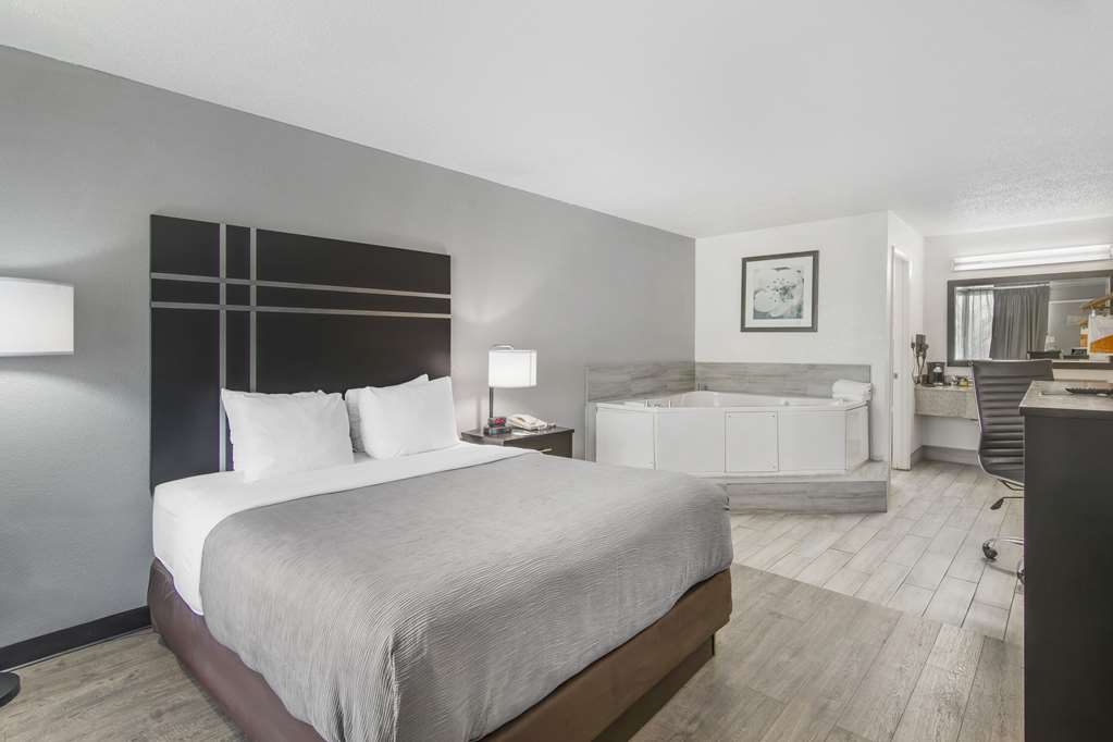 Quality Inn & Suites Hardeeville Savannah North - photo 7