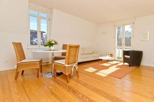 Villa Artemis 11 Korinth — 4-Star Luxury Hotel in Seebad Bansin, Germany