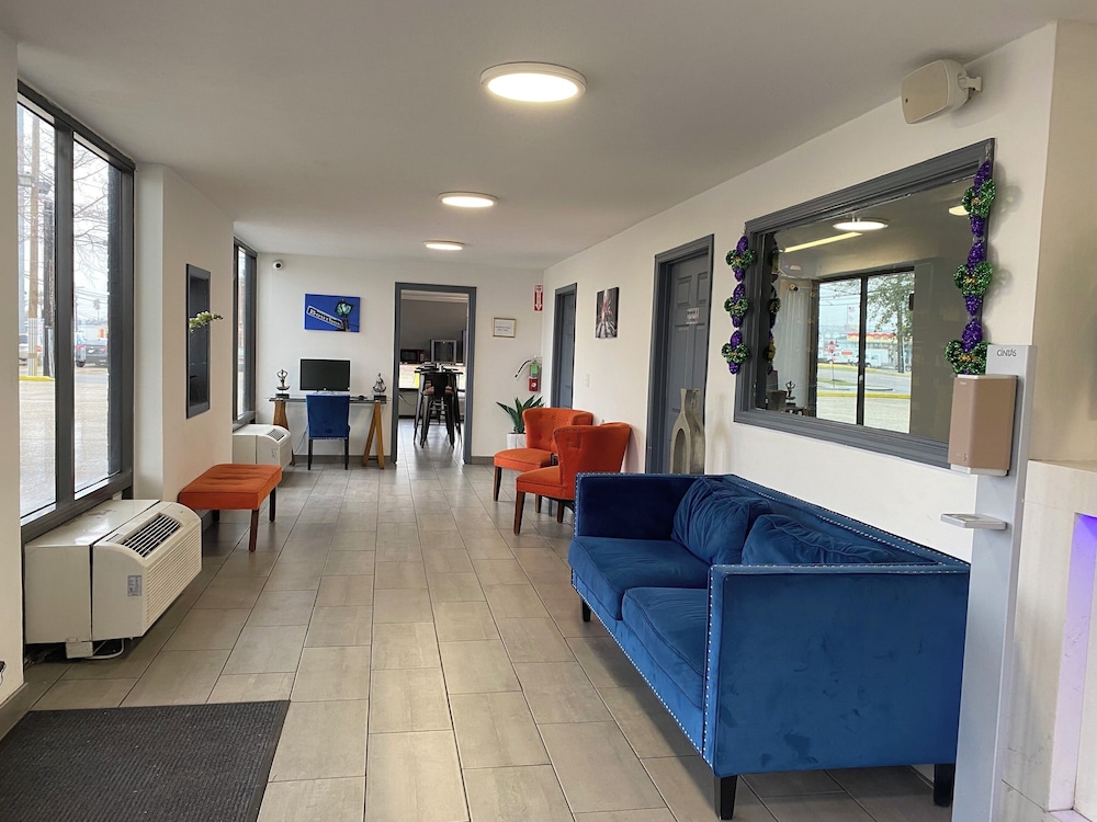 Hotel 10 Extended Stay - photo 4