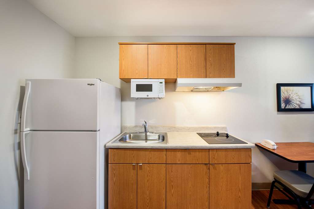 WoodSpring Suites Columbus Southeast - photo 19