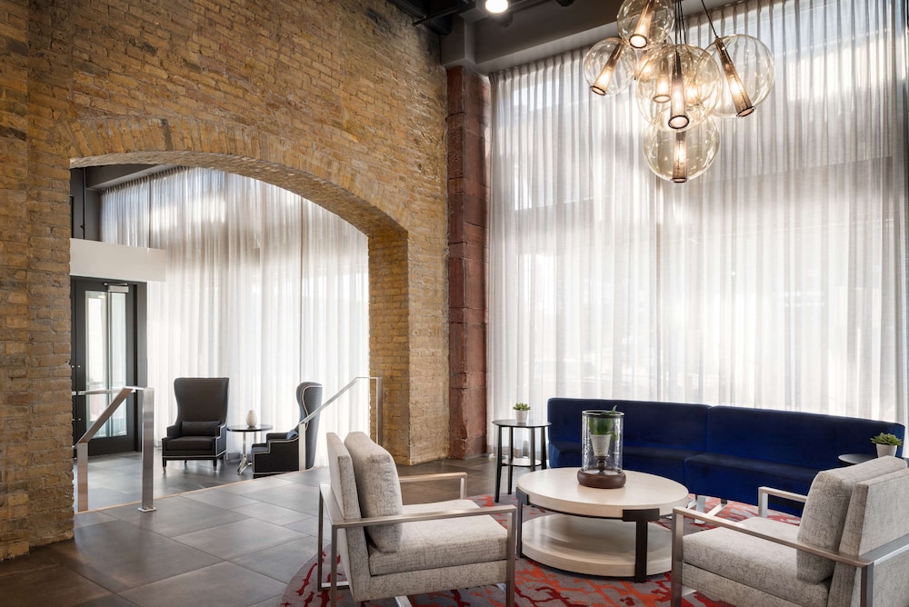 Homewood Suites By Hilton Milwaukee Downtown - photo 2