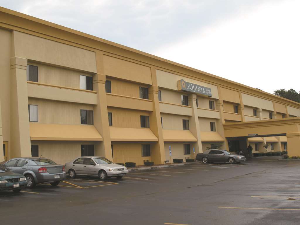 La Quinta Inn & Suites Jackson