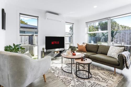 Stylish Modern and Central in Hamilton, New Zealand