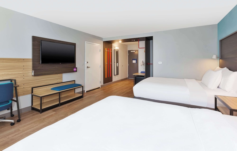 Tru By Hilton Comstock Park Grand Rapids - photo 13