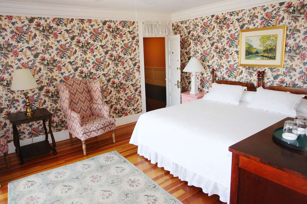The Colony Hotel - photo 9