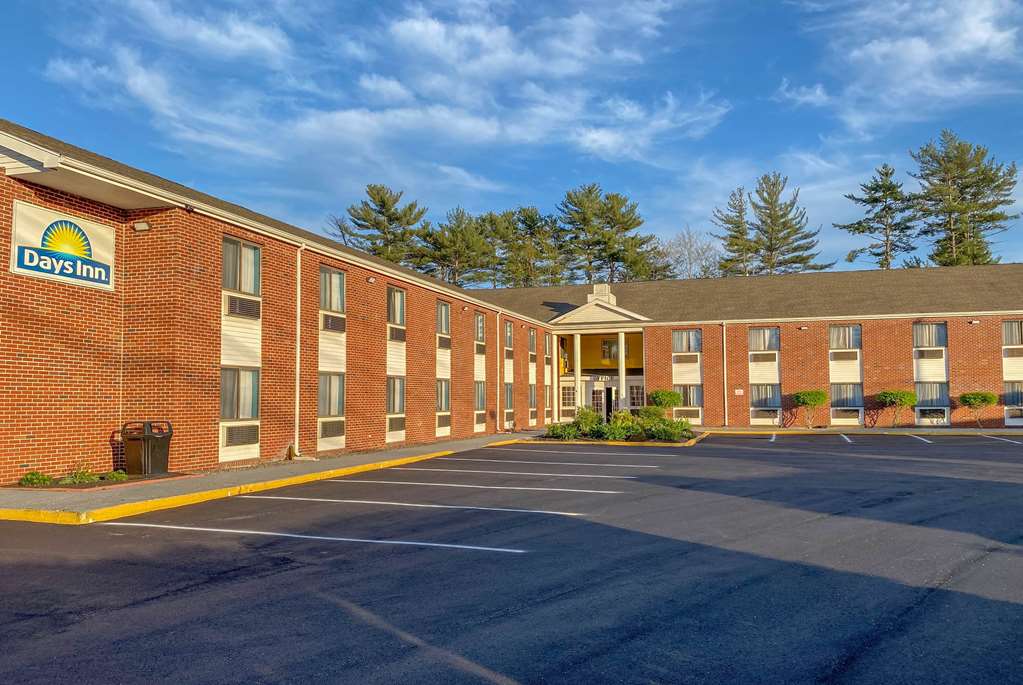 Days Inn by Wyndham Brunswick Bath Area - featured photo
