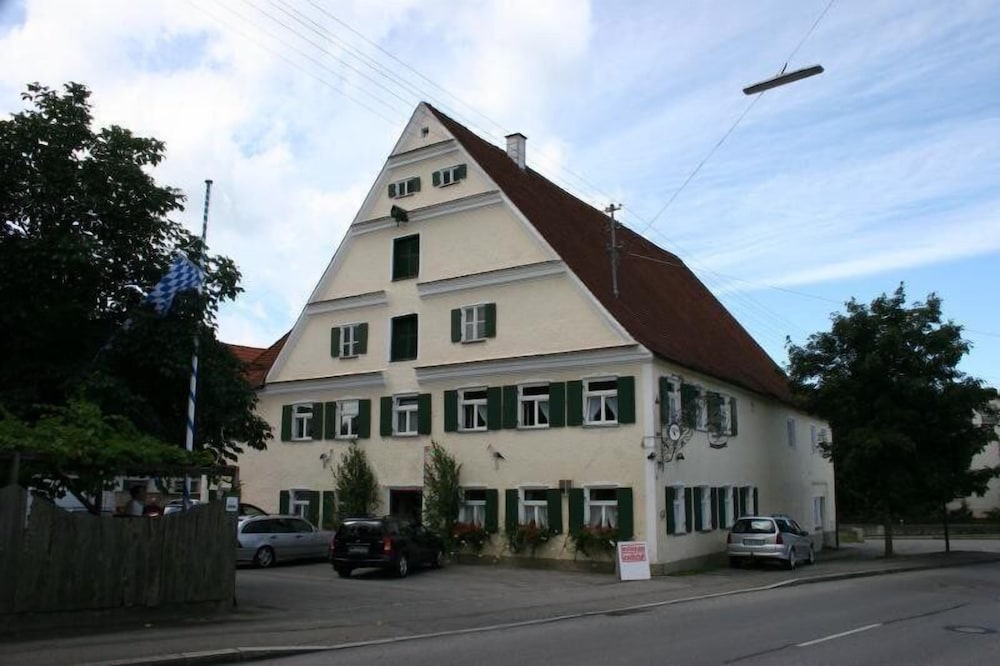 Gasthof Adler — hotel in Zusmarshausen