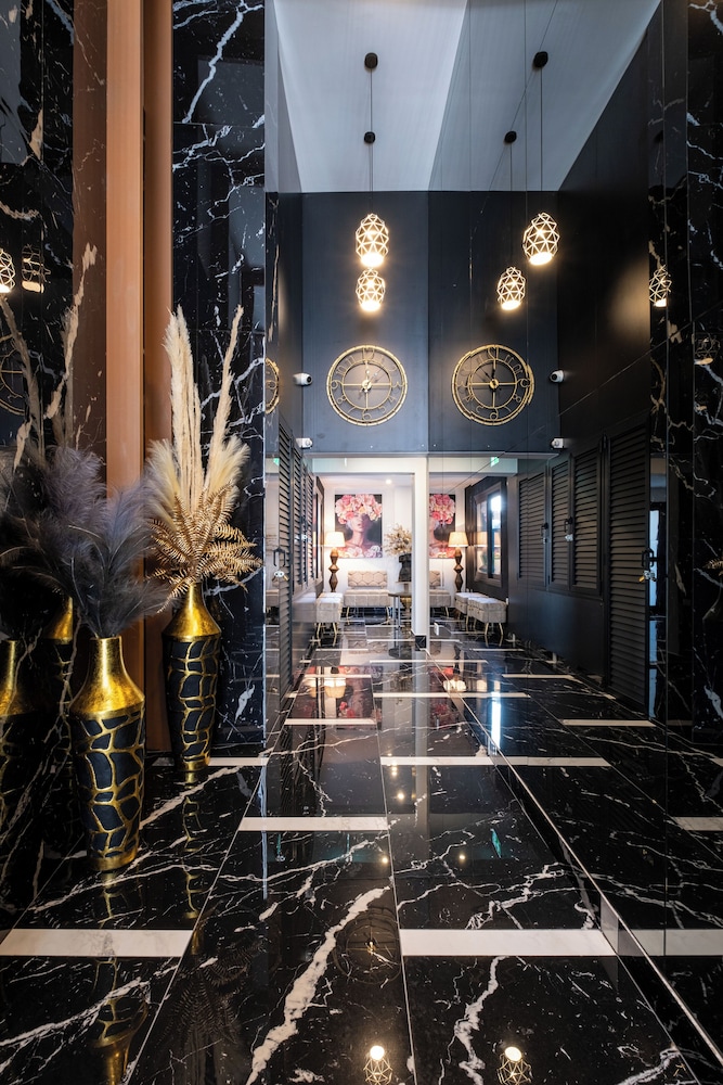 Lazuli Hermes Apartments — 4-Star Luxury Hotel in Larnaca, Cyprus