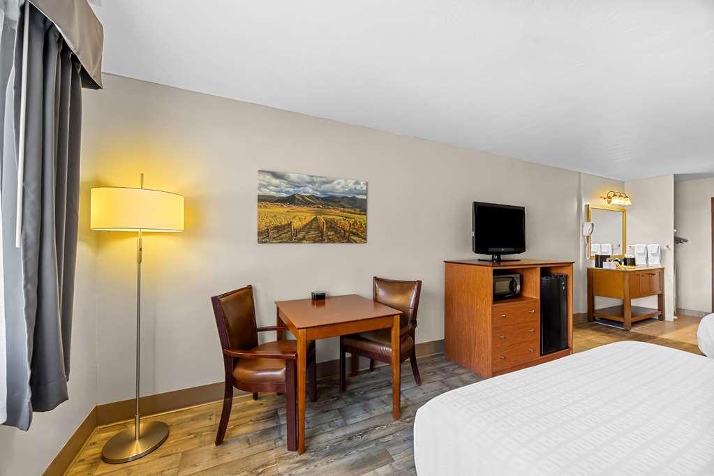 Best Western Inn At The Rogue - photo 24