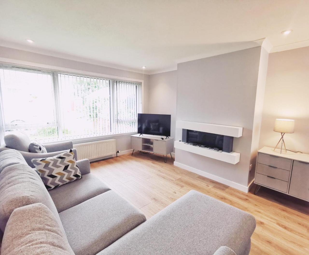 21 Ivorhill — Stornoway