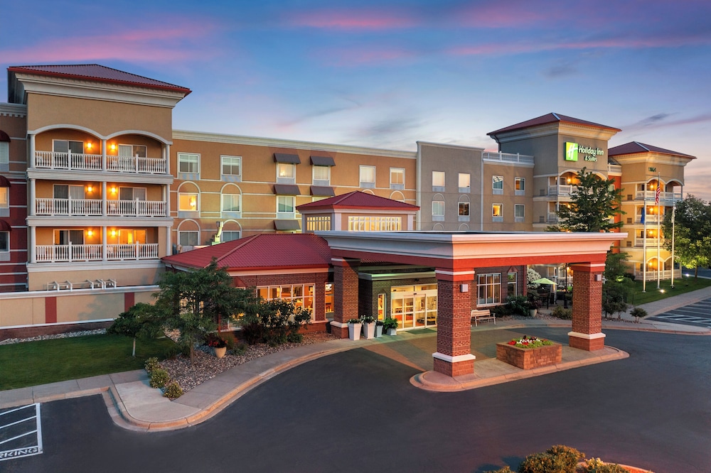 Holiday Inn Hotel & Suites Maple Grove Nw Mpls Arbor Lks by IHG — hotel in Maple Grove