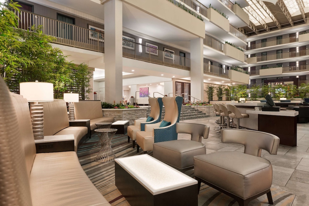 Embassy Suites by Hilton Atlanta Airport - photo 27