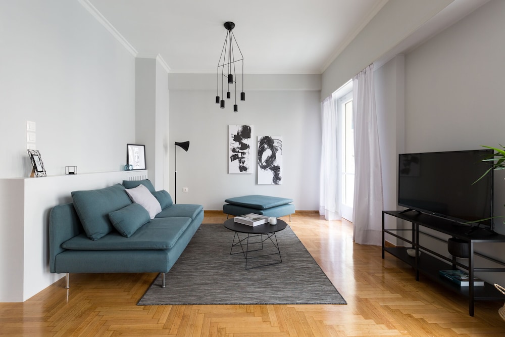 UPSTREET Acropolis Core Bright Modern Apt — 4-Star Luxury Hotel in Athens, Greece