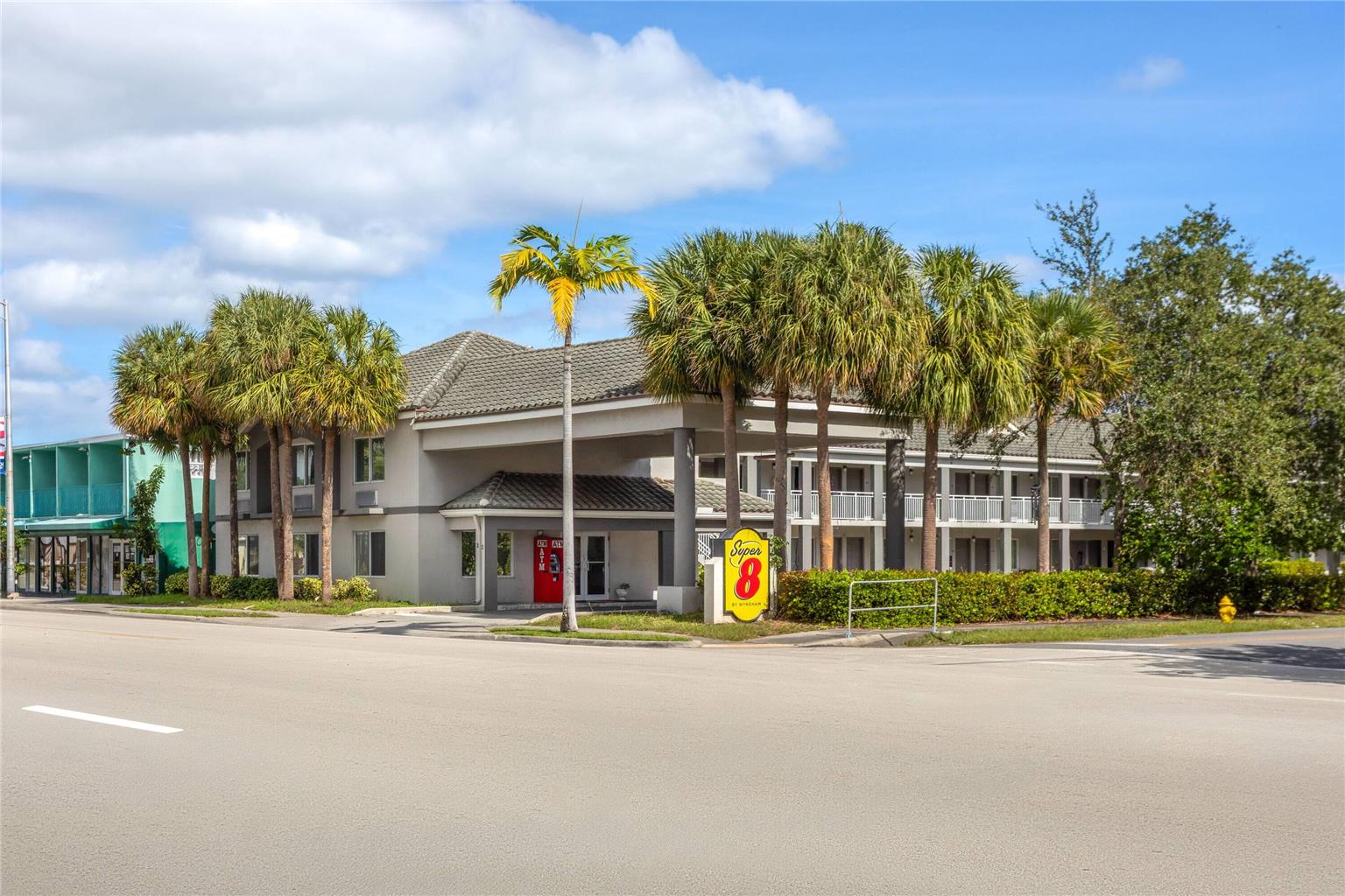 Super 8 by Wyndham Dania Fort Lauderdale Arpt in Dania Beach, United States