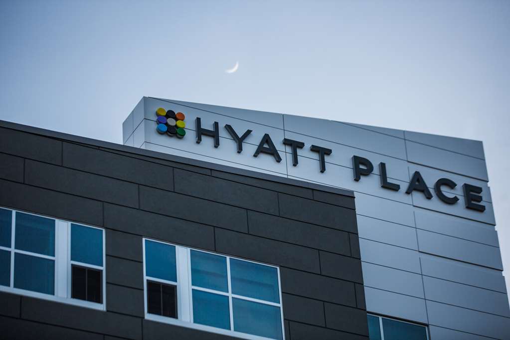 Hyatt Place Greenville Downtown - photo 12