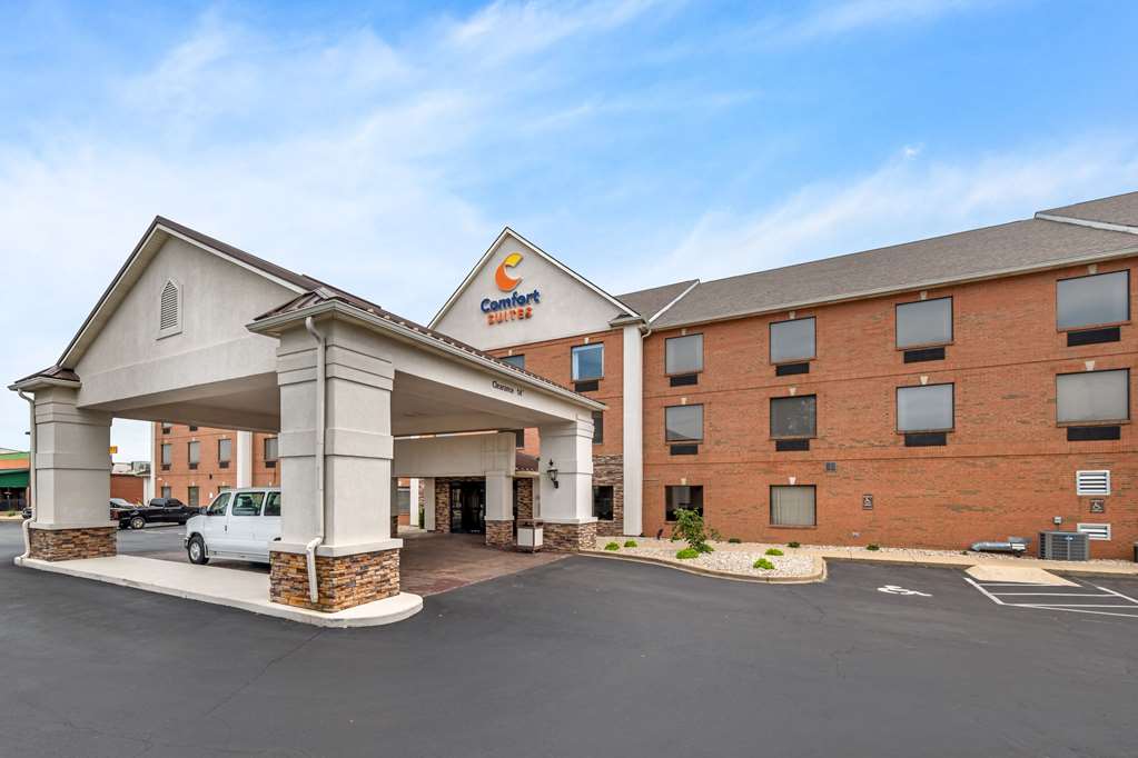 Comfort Suites Louisville Airport — Louisville