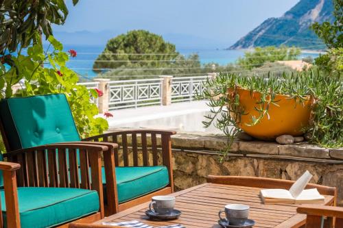TheaSEA house — 4-Star Luxury Hotel in Lefkada, Greece
