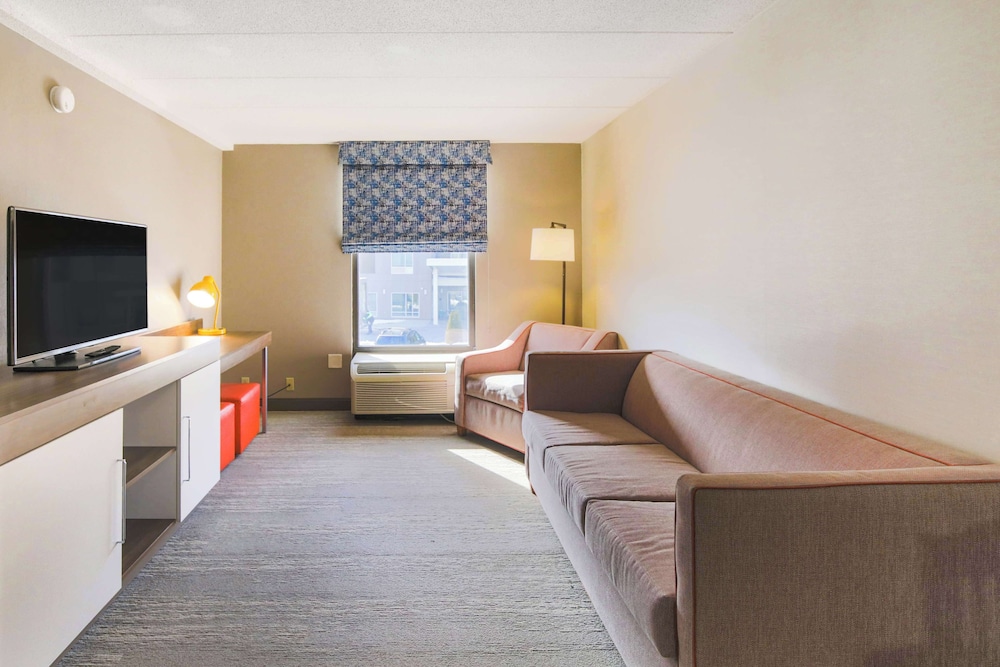 Hampton Inn Fall River Westport - photo 23
