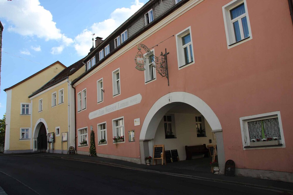 Hotel Gasthof Zum weissen Lamm — hotel in Hohenberg An Der Eger