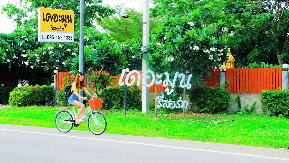 The Moon Resort Phetchaburi in Phetchaburi, Thailand
