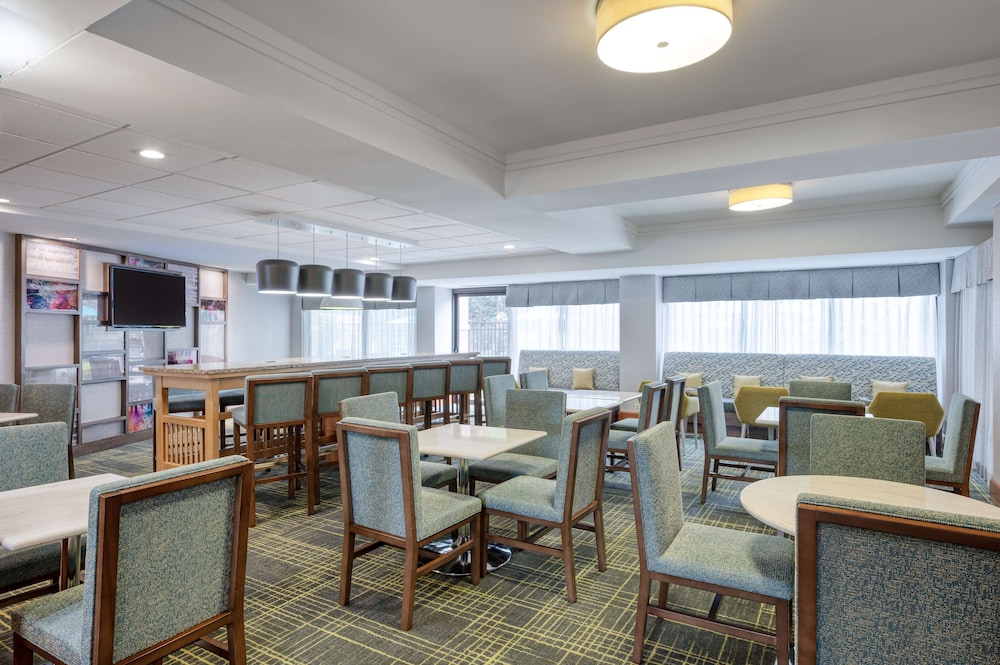 Hampton Inn Baltimore White Marsh - photo 8